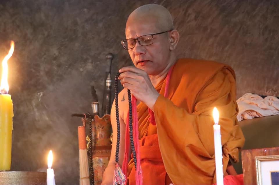 龍婆芭素 (Phra Ajarn Prasoot) – Wat Nai Tao | 高僧傳記, 封面圖