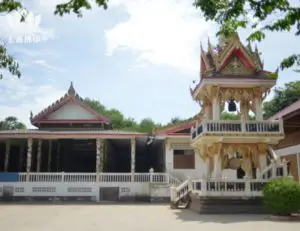 Wat Kam Pen Sean ( 龍婆飄 )