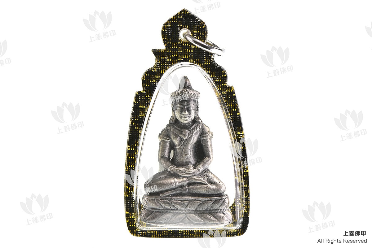 龍婆孔 - 2553 蘇林金剛鑽藥師佛, 正面圖
